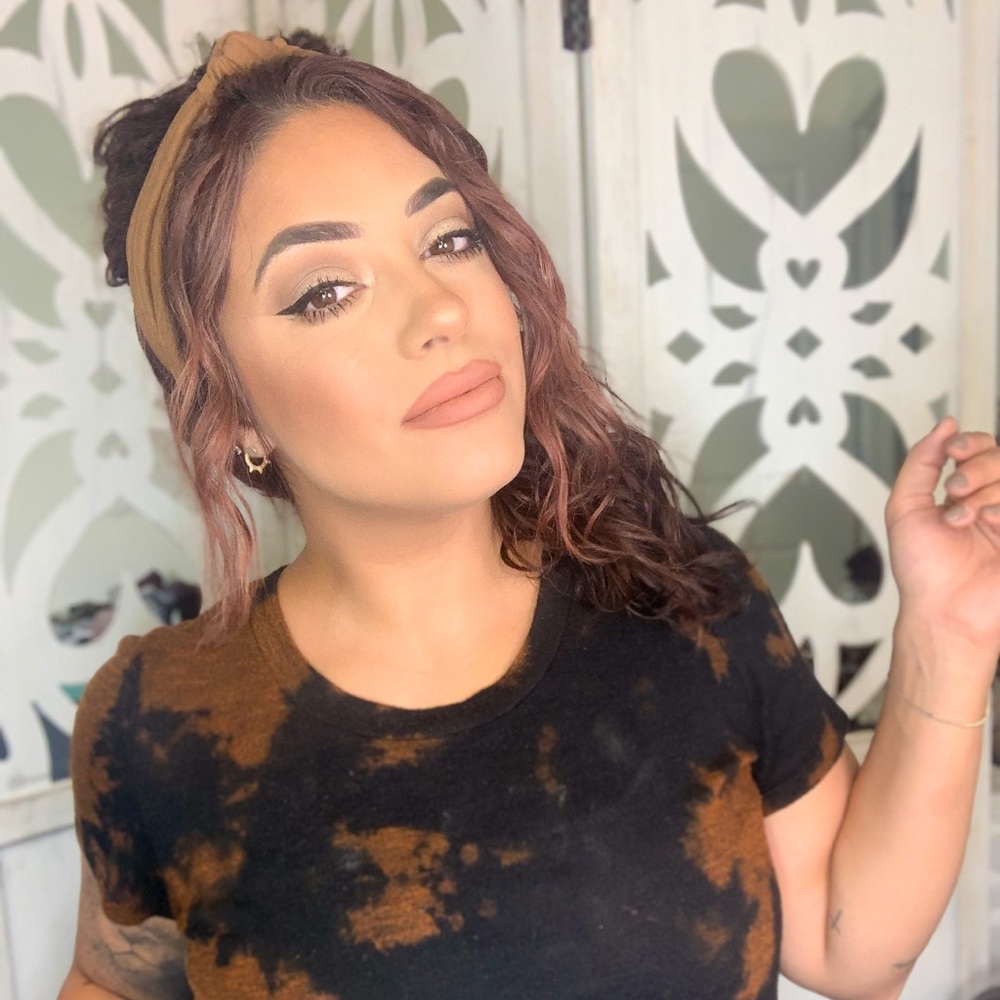 Meet your Posher, Carissa